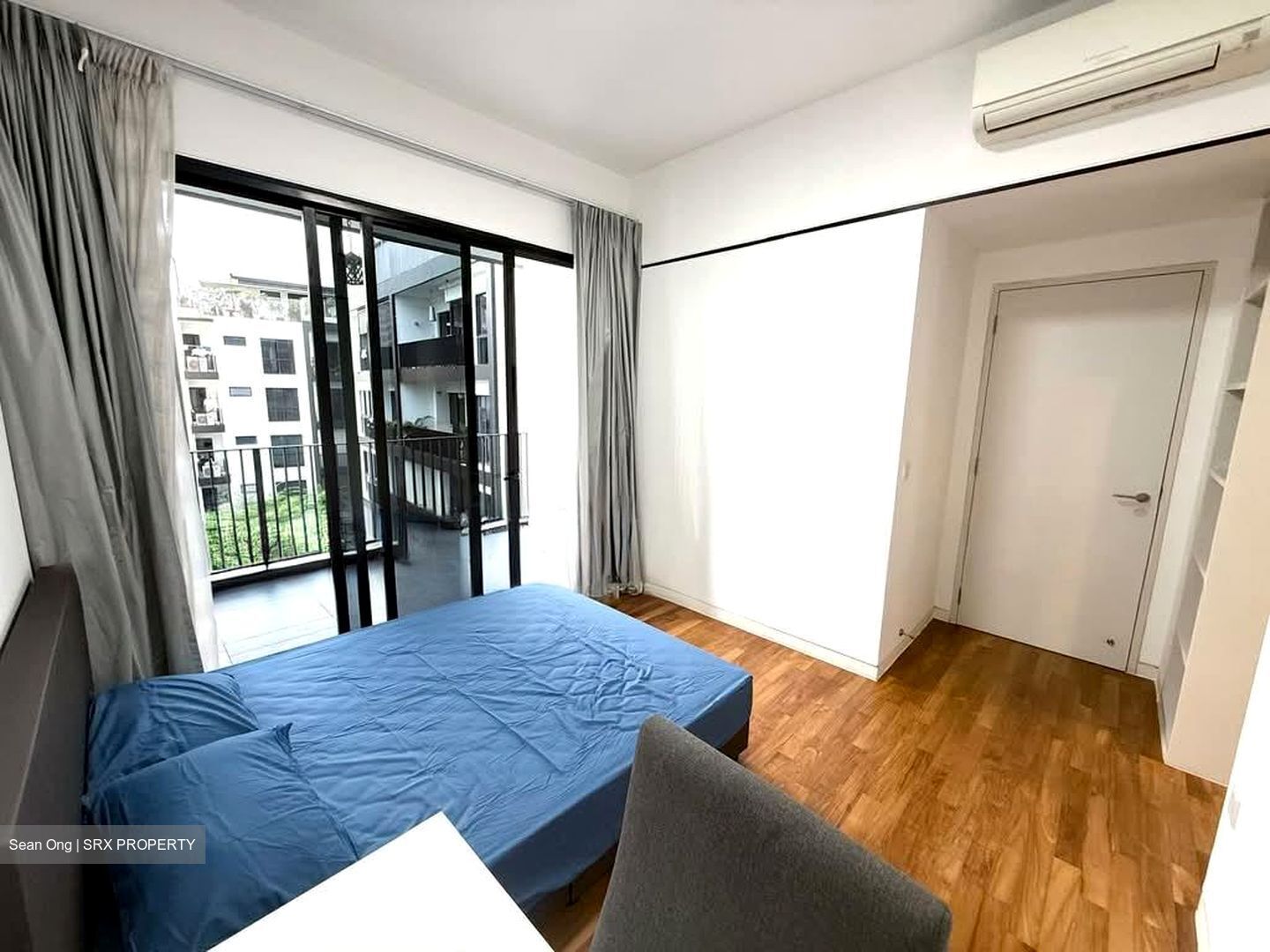 Village @ Pasir Panjang (D5), Condominium #582234581